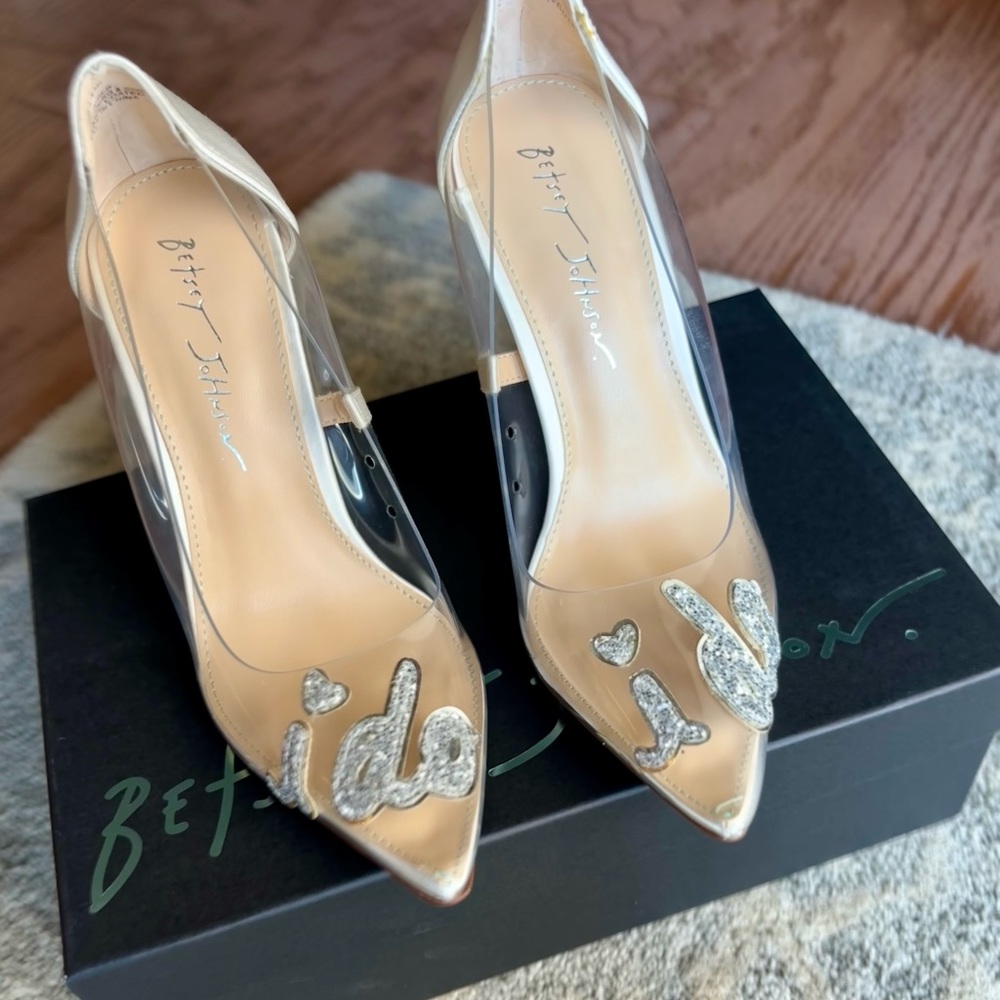 Betsey Johnson Demi Pump